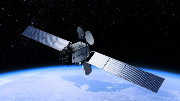 Satellit für weltweite Amateurfunkverbindungen
