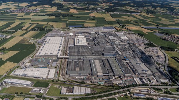 Autobranche im Umbruch: BMW hofft auf IG Metall