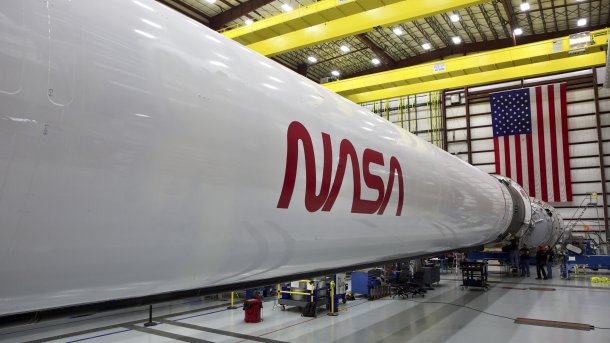 Der "Wurm" ist zurück: NASA holt ikonisches Logo aus dem Ruhestand