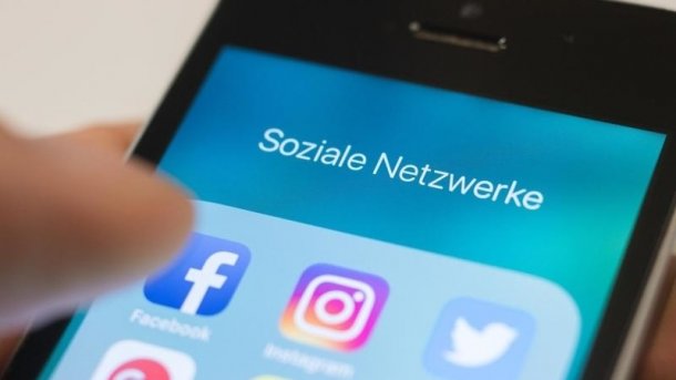 Soziale Medien