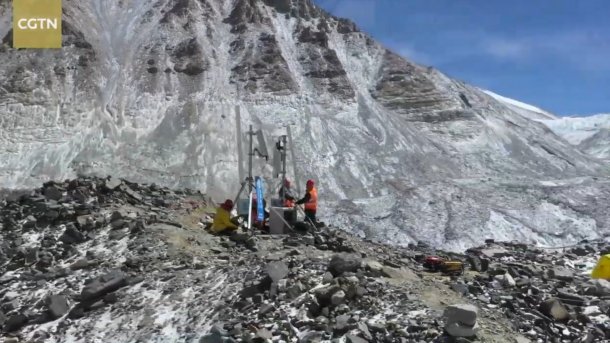 Schneller 5G-Mobilfunk-Empfang auf dem höchsten Berg der Erde