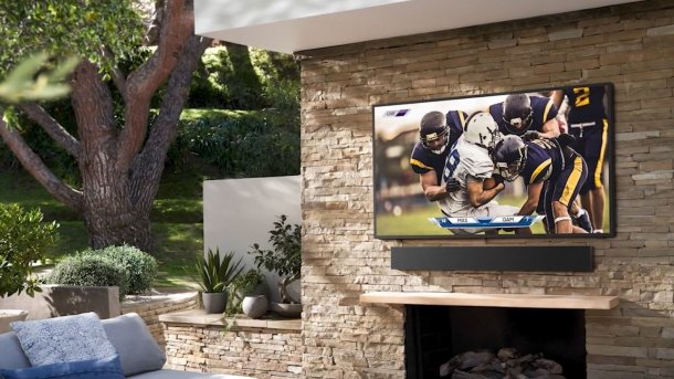 The Terrace: Samsungs leuchtstarker Outdoor-Fernseher für zu Hause