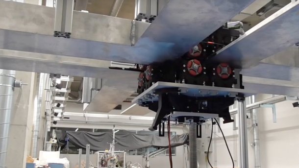 ICRA: Modulare Roboter an Decken-Schienen sorgen für mehr Flexibilität