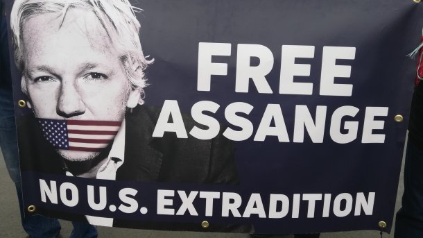 US-Justiz klagt Wikileaks-Gründer Julian Assange erneut an ...