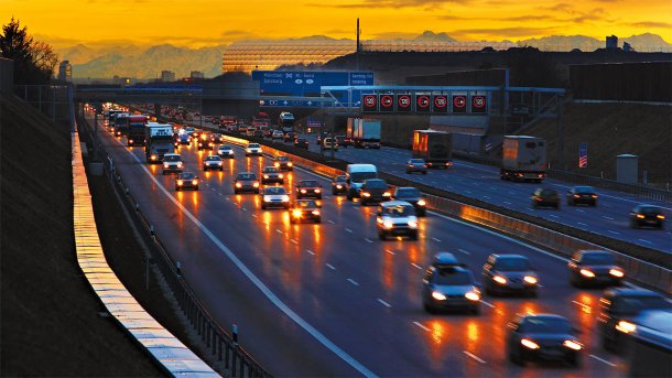 Bundesweite Steuerung von Verkehr auf Autobahnen