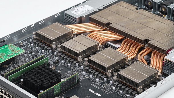 KI-Prozessoren: Graphcore bringt riesige 7-nm-Chips mit 900 MByte SRAM-Cache