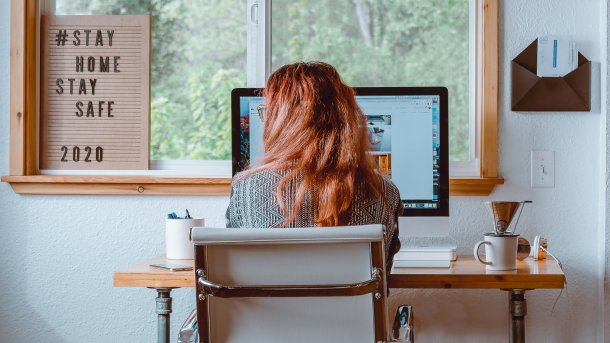 Post aus Japan: Ein Land entdeckt die Telearbeitk