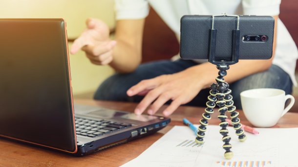 Videoverhandlungen in der Corona-Krise: Der Richter und seine Kamera