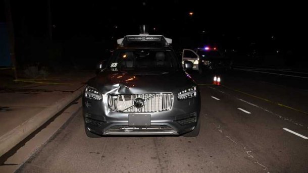 Tödlicher Unfall mit autonomem Auto: Uber-Fahrerin angeklagt