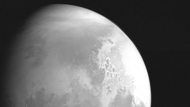 Graustufenbild des Mars