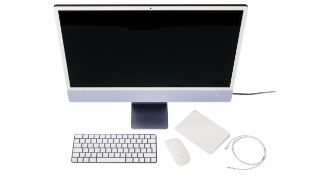 iMac 24 mit Tastatur und Maus
