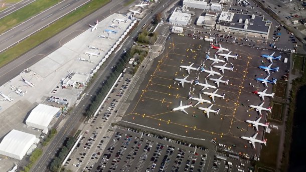 Geparkte Boeing-Flugzeuge aus der Luft fotografiert