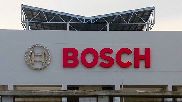 Bosch-Logo auf Gebäude