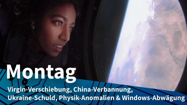 Weltraumpassagier schaut auf die Erde