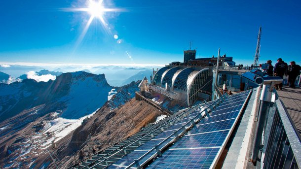 Photovoltaik leistet auch auf der Zugspitze einen Beitrag zur Versorgungssicherheit. , ILIOTEC Solar GmbH