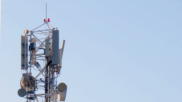 Diverse Antennen auf Mast