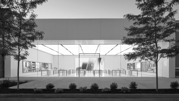 Apple Derby Street