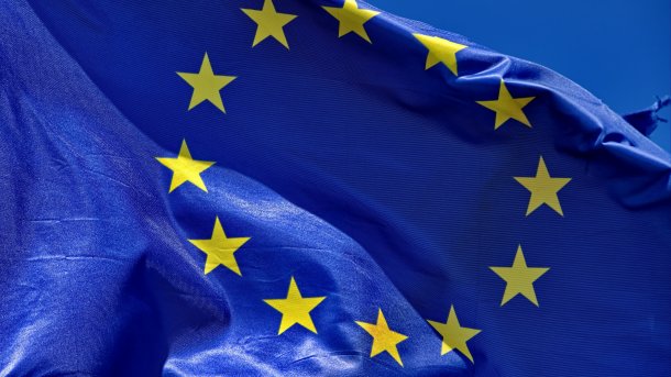 Wehende EU-Fahne
