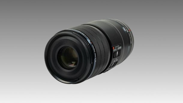 Im Test: Micro-Four-Thirds-Objektiv OM System M.Zuiko ED 90mm f/3.5 Macro  IS Pro | heise online