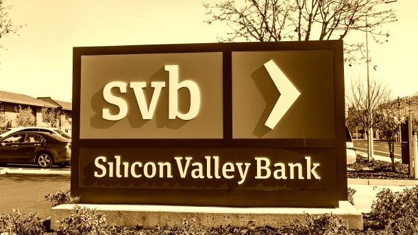 Firmenschild auf dem Grundstück des Hauptquartiers der Silicon Valley Bank in Santa Clara, US-Bundesstaat Kalifornien.
