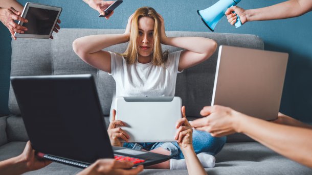 Informational,Digital,Detox.,Fake,News.,A,Girl,In,Stress,And