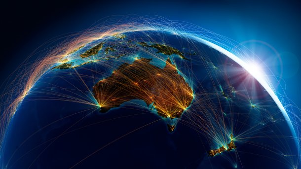 Australien aus dem All mit stilisierten Netzsignalen