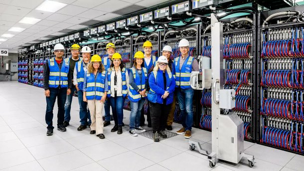 Installation des Supercomputers Aurora am Argonne National Laboratory