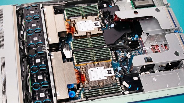 Dual-Server mit AMDs Epyc 9004 "Genoa".​