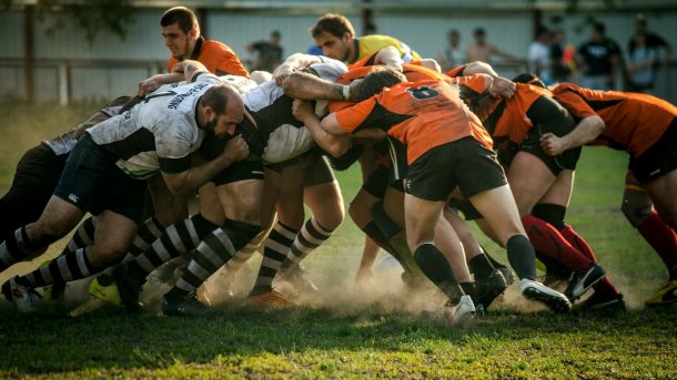 Rugby-Mannschaften im Gedränge