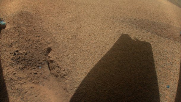 Foto eines Rotorschattens auf Marsboden