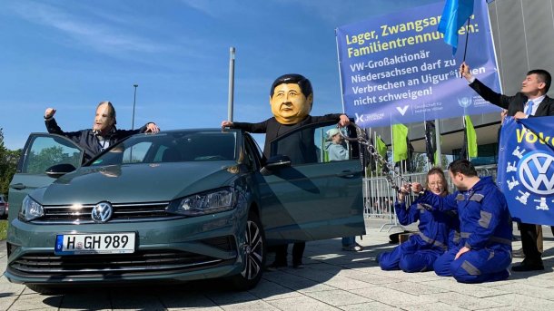 Protest von VW-Hauptversammlung