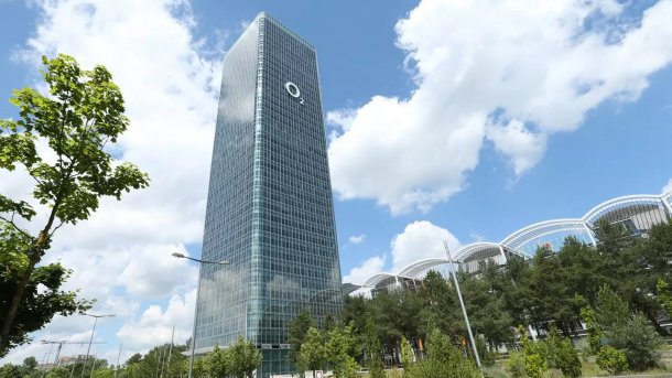 Der "o2-Tower" des Telefonica-Hauptquartiers in München.​