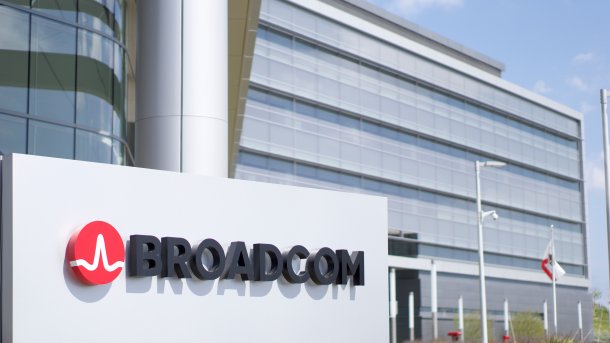 Eingangsbereich des Unternehmenssitzes von US-Chiphersteller Broadcom in Irvine, US-Bundesstaat Kalifornien.