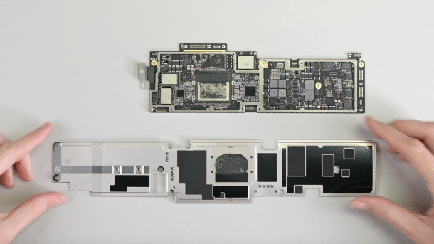 Hauptplatine des MacBook Air M3