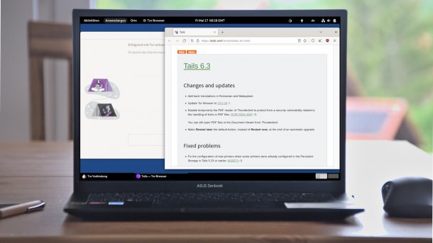 Desktop von Tails 6.3 auf Laptop auf Tisch