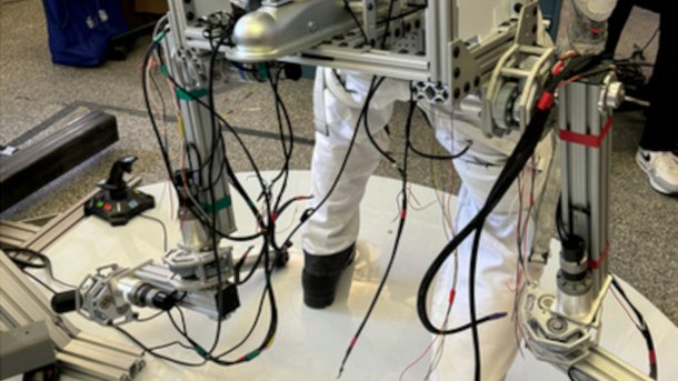 Die robotische Aufstehhilfe des MIT.