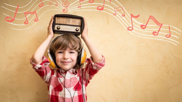 Kid,Listen,Music,At,Home.,Hipster,Child,With,Retro,Vintage