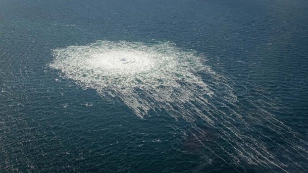 Aufsteigendes Methan im Meer führt zu einer runden, blubbernd aussehenden Schaumbildung