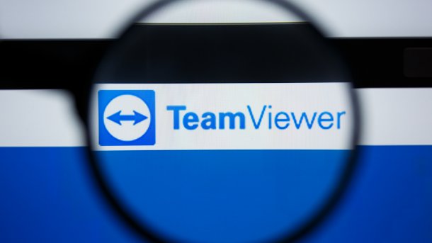 Teamviewer-Logo unter einer Lupe