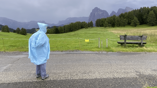 Weniger schrill, witzig oder schockierend ist die Straßenfotografie in der Provinz. Es sind ruhigere Szenen, die eher an Dokumentarfotografie und Reportage erinnern. , Pia Parolin