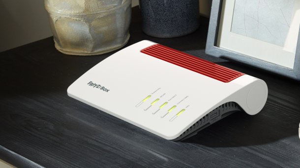 AVM Fritzbox 7590 AX on a chest of drawers