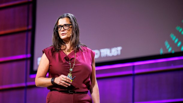 Daniela Barbosa, Executive Director bei LF Decentralized Trust, stellt die neue Foundation vor.​