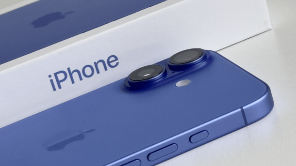 iPhone 16