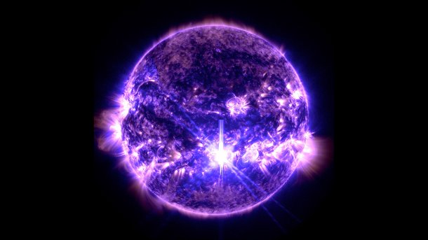 Blue-violet suns with a bright spot in the center