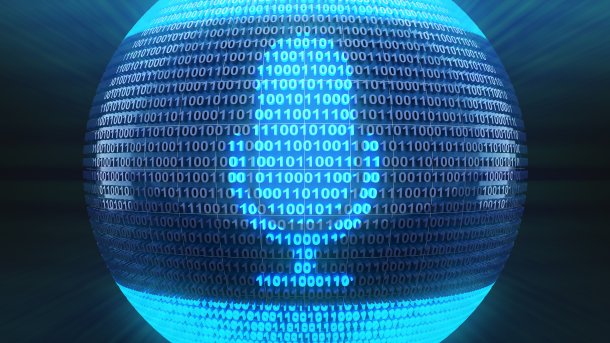 Podcast made of zeros and ones (symbolic image)