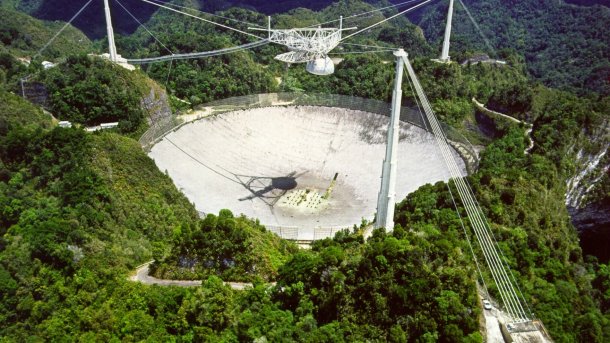 Aerial view of the Arecibo telescope.