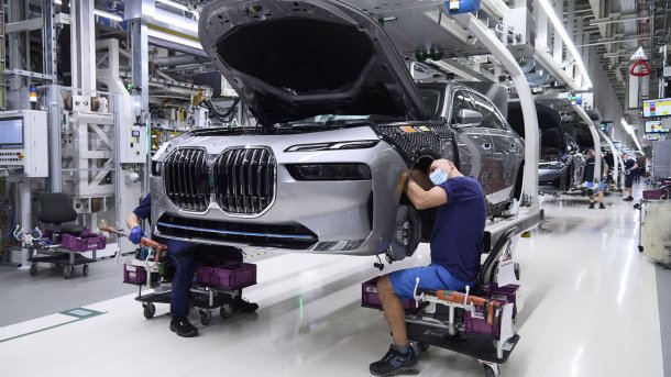 BMW i7 Montage im Werk Dingolfing