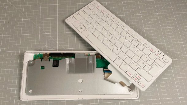 Raspberry Pi 500 with open housing.