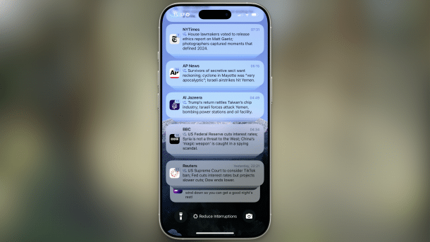 Push-Nachrichten von News-App mit KI-Zusammenfassungen