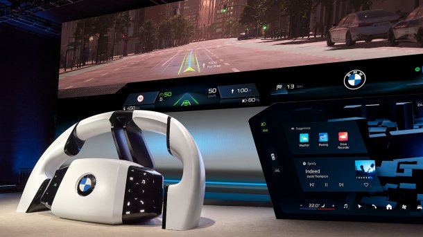 Volant of a BMW show car with iDrive